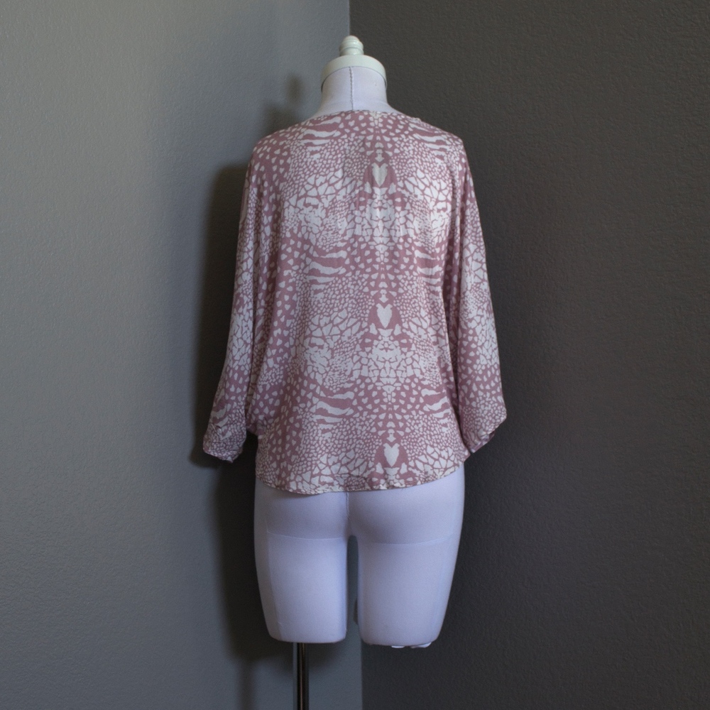 Patterned Set - Picture 2 of 4